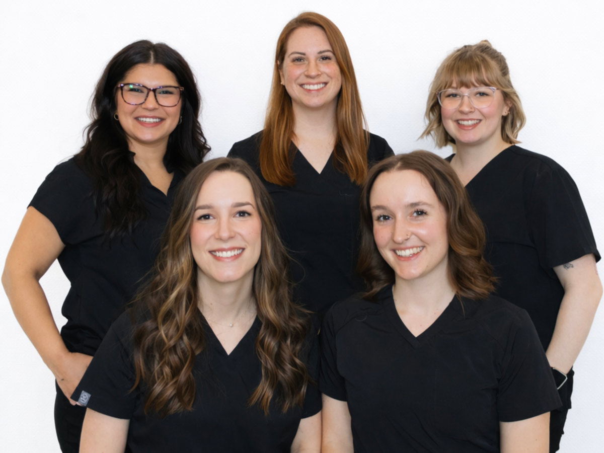 Dental Assistants Chelsea, Becca, Alyssa, Carissa, Sara